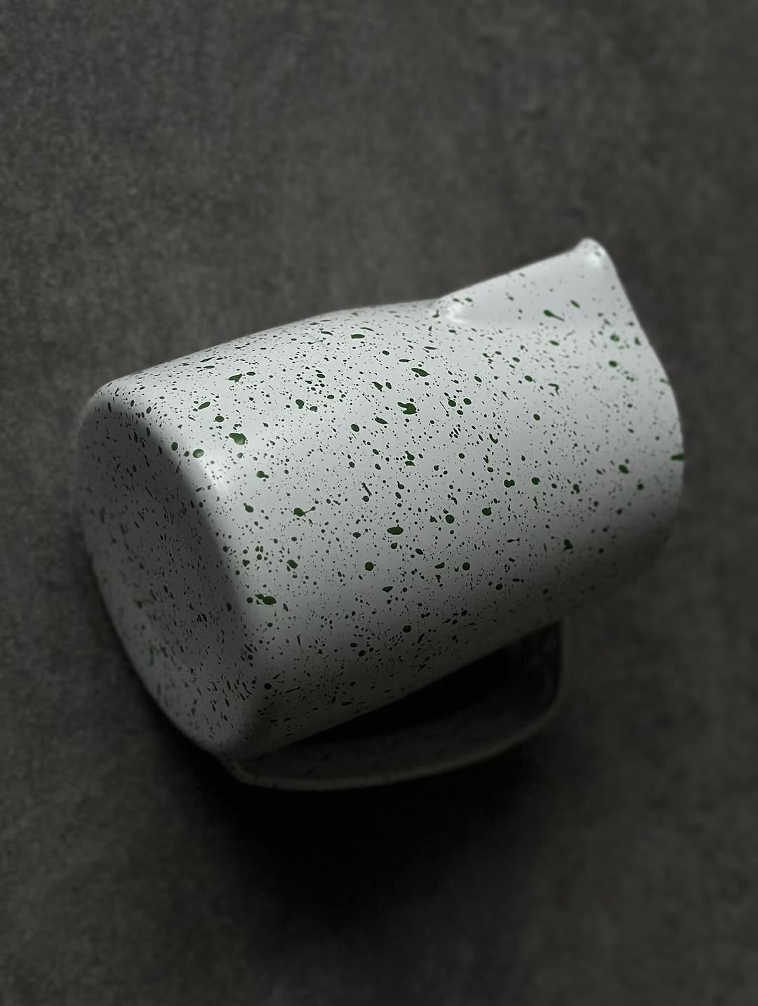 450mL Speckled White & Green Latte Art Jug - #06 Round (Ludaoqiang)
