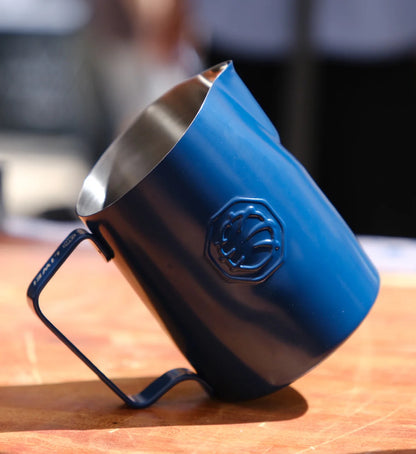 500mL Dark Blue Latte Art Milk Jug - #06 Round Spout (LIWEI)