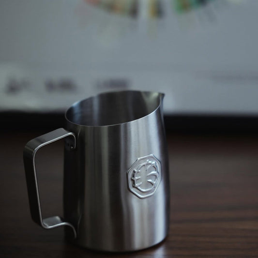 500mL White Latte Art Milk Jug - #06 Round Spout (LIWEI)